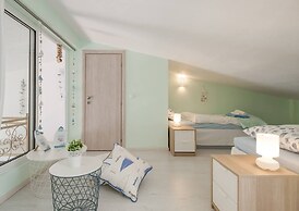 Fantastic Penthouse in Neos Marmaras