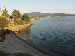 Fantastic Penthouse in Neos Marmaras