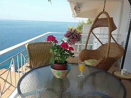 Fantastic Penthouse in Neos Marmaras
