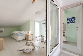 Fantastic Penthouse in Neos Marmaras