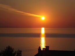 Fantastic Penthouse in Neos Marmaras