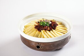 Crowne Plaza Xiamen Jimei by IHG