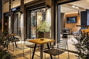 Bob W Akadimia Athens