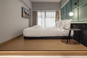 Bob W Akadimia Athens