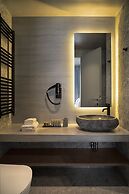 Bob W Akadimia Athens