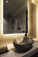 Bob W Akadimia Athens