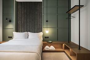 Bob W Akadimia Athens