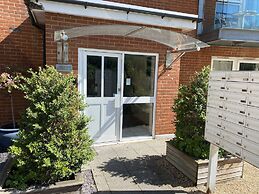 Toothbrush Apartments - Nr Train Station