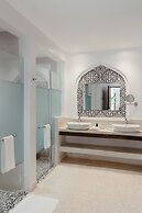 LUX Marijani Zanzibar