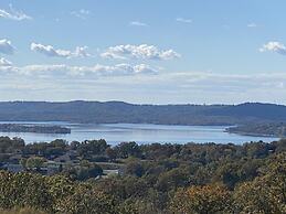 Givens Glamper Heartland W 3 Beds, Outdoor Pool, Views for Days