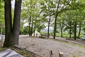 Givens Glamper Heartland W 3 Beds, Outdoor Pool, Views for Days