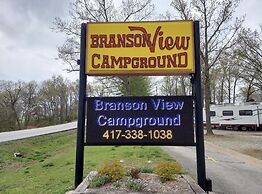 Givens Glamper Heartland W 3 Beds, Outdoor Pool, Views for Days