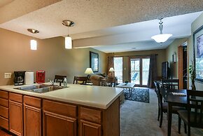 Welcome Inn- Pools - Great Balcony - Trails to Fishing -SO Close to Sd