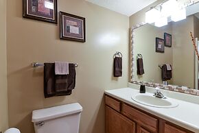 Welcome Inn- Pools - Great Balcony - Trails to Fishing -SO Close to Sd