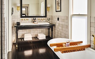 The Inn at Mattei's Tavern, Auberge Collection