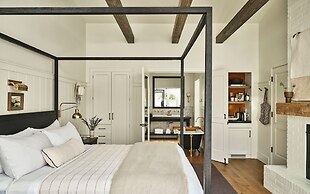 The Inn at Mattei's Tavern, Auberge Collection