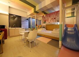 Almond Kids Hotel