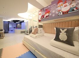 Almond Kids Hotel