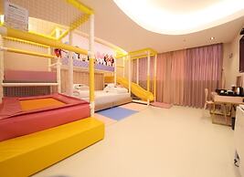 Almond Kids Hotel