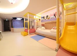 Almond Kids Hotel