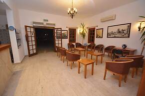 Saray Hotel