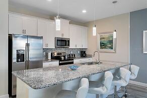 Storey Lake 4 Bedroom Townhome 4 Townhouse by RedAwning