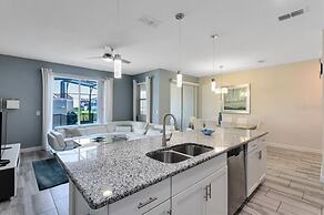 Storey Lake 4 Bedroom Townhome 4 Townhouse by RedAwning