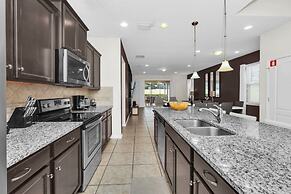 7 Bed Luxury Home With Great Amenities! 7 Bedroom Villa by RedAwning