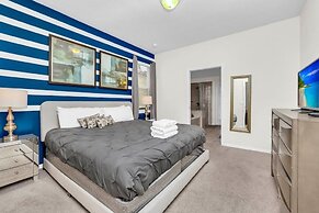 7 Bed Luxury Home With Great Amenities! 7 Bedroom Villa by RedAwning