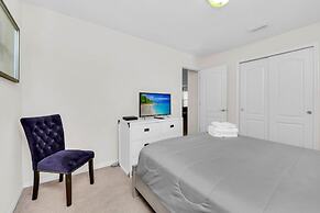 7 Bed Luxury Home With Great Amenities! 7 Bedroom Villa by RedAwning