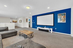 7 Bed Luxury Home With Great Amenities! 7 Bedroom Villa by RedAwning