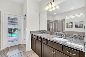 7 Bed Luxury Home With Great Amenities! 7 Bedroom Villa by RedAwning