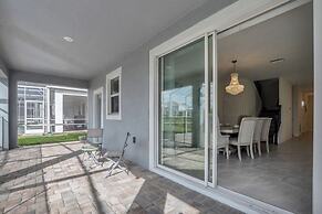 8 Bed Pool/spa In Champions Gate Resort! 8 Bedroom Villa by Redawning