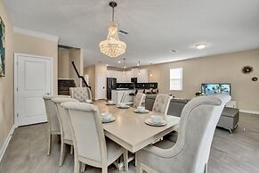 8 Bed Pool/spa In Champions Gate Resort! 8 Bedroom Villa by Redawning