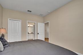 8 Bed Pool/spa In Champions Gate Resort! 8 Bedroom Villa by Redawning