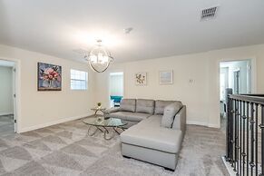 8 Bed Pool/spa In Champions Gate Resort! 8 Bedroom Villa by Redawning