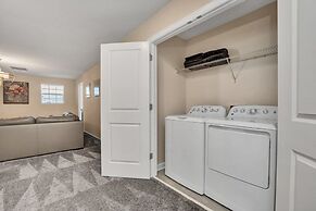 8 Bed Pool/spa In Champions Gate Resort! 8 Bedroom Villa by Redawning