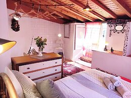 Sandomil Riverbeach Tiny House