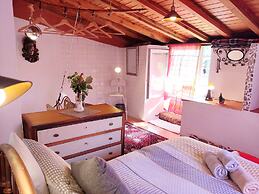 Sandomil Riverbeach Tiny House