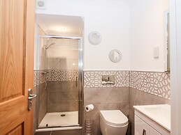 The Court Room at The Institute Executive Apartments