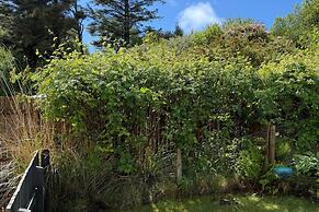 2 Bedroom Sleep 4 House - Private Garden