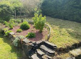 2 Bedroom Sleep 4 House - Private Garden