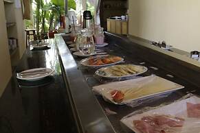 Villa Roma Beach Hotel
