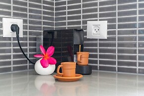 Panoramic Sea Views Coastal Escape by Sea N' Rent