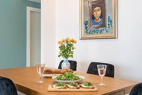 Panoramic Sea Views Coastal Escape by Sea N' Rent