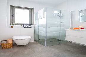 Panoramic Sea Views Coastal Escape by Sea N' Rent