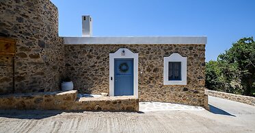 The Aegean blue country house Old Milos