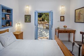 The Aegean blue country house Old Milos