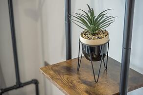 The Quadrant - The Botanical Suite