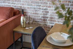 The Quadrant - The Botanical Suite